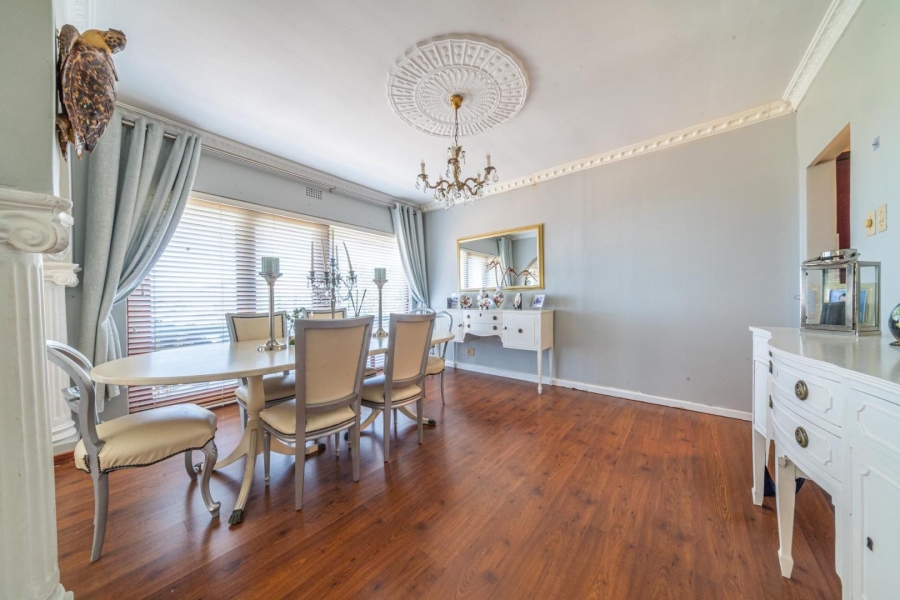 To Let 5 Bedroom Property for Rent in Loevenstein Western Cape